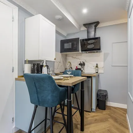 Apartman Loft - Lady Violet Bridgetown Balneo *