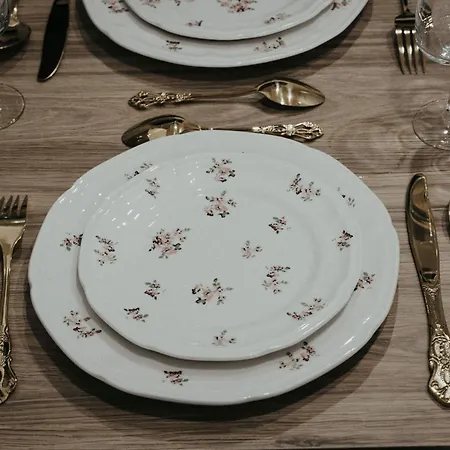 Loft - Lady Violet Bridgetown Balneo Lägenhet